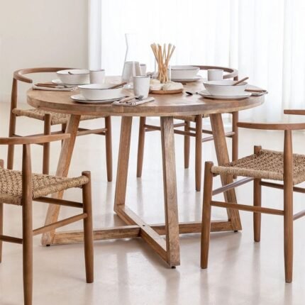 Laysa Round Mango Wood Dining Table (120 cm)